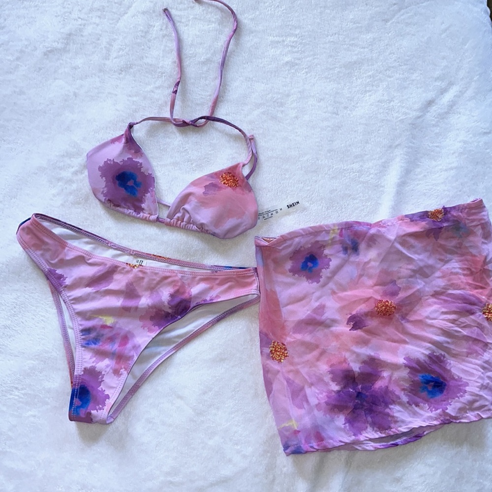 SHEIN 2 & 3 Set Bikinis - Picture 8 of 9